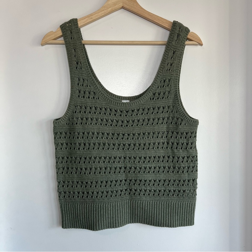Old Navy Pointelle-Knit‎ Sweater Tank Top in Norfolk Pine Green, Size Medium